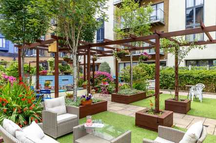Signature House Care Home Dorchester  - 5