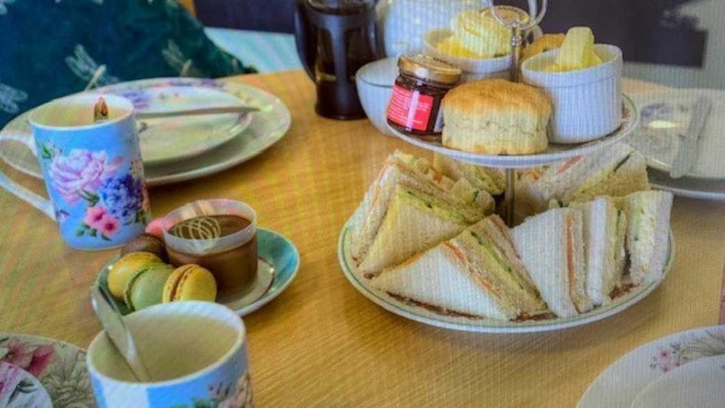 Lower Bowshaw View Nursing Home Care Home Sheffield meals-carousel - 1