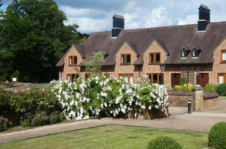 Lyefield Court & The Conifers Retirement Living Emmer Green  - 1