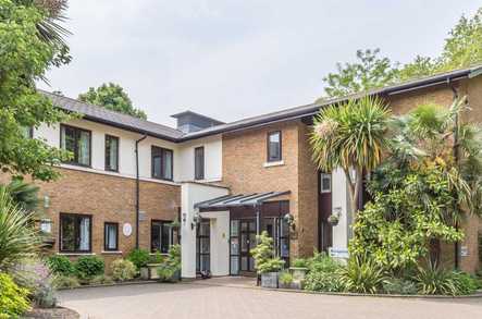 Lynde House Care Home Twickenham  - 1