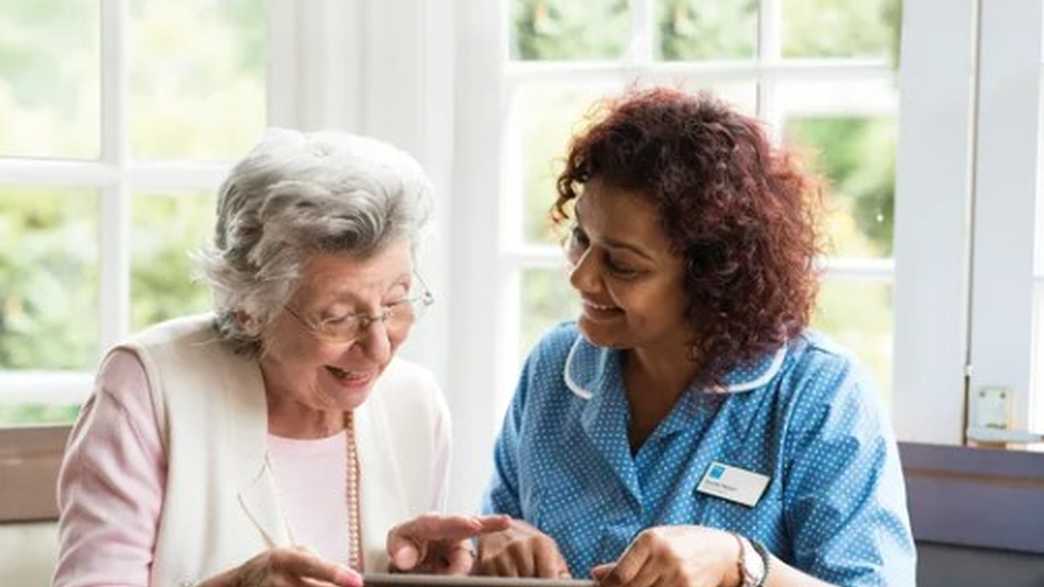 Lynton Hall Care Home Care Home New Malden activities-carousel - 2