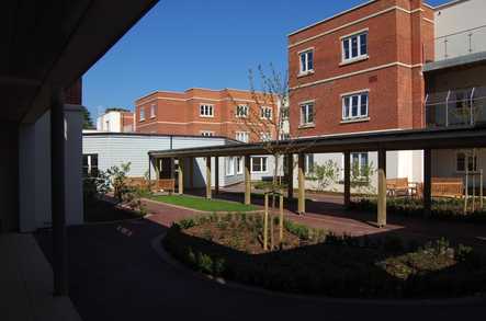 Lynwood Care Centre Care Home Ascot  - 1