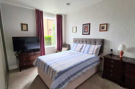 Apartment 2 image 4