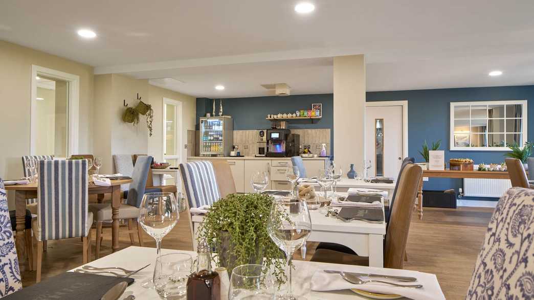 Twelve Acres Place Retirement Living Chichester lifestyle-carousel - 2