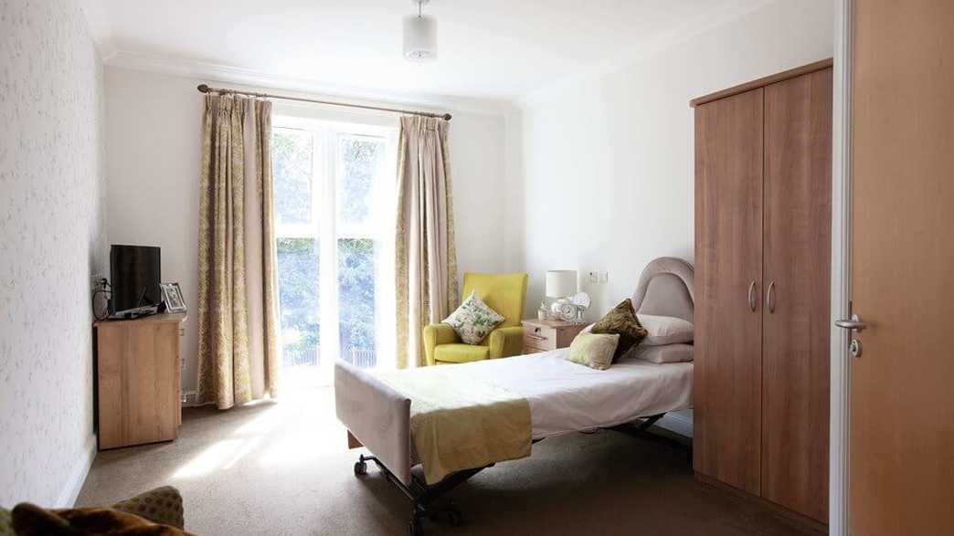 Maids Moreton Hall Care Home Buckingham accommodation-carousel - 2