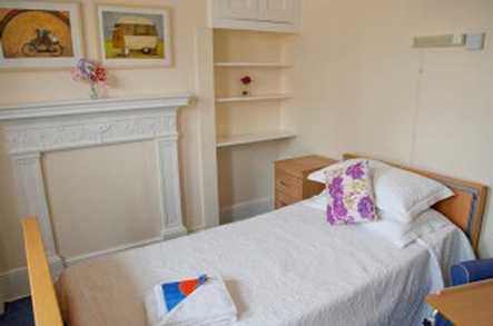 Manor Hall Nursing Home Care Home Eastbourne  - 2