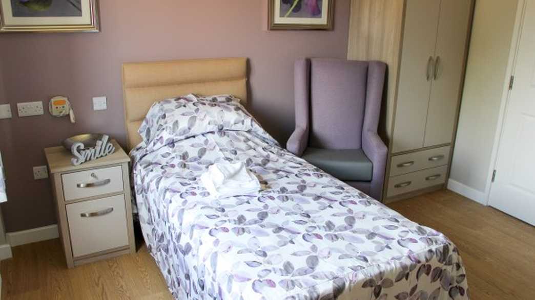 Maun View Care Home Mansfield accommodation-carousel - 3