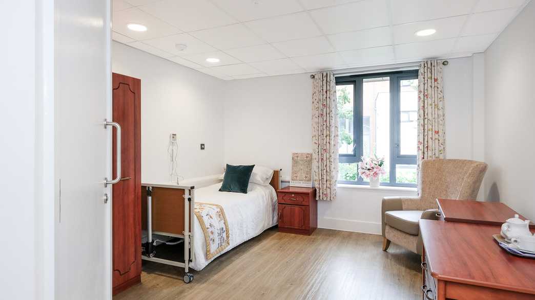 Meadowside Care Home Care Home London accommodation-carousel - 15