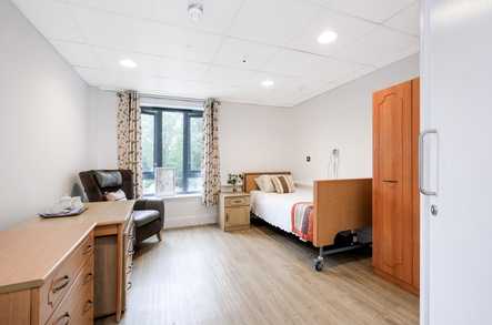 Meadowside Care Home Care Home London  - 5