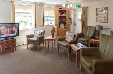 Meadway Court Care Home Stockport  - 4