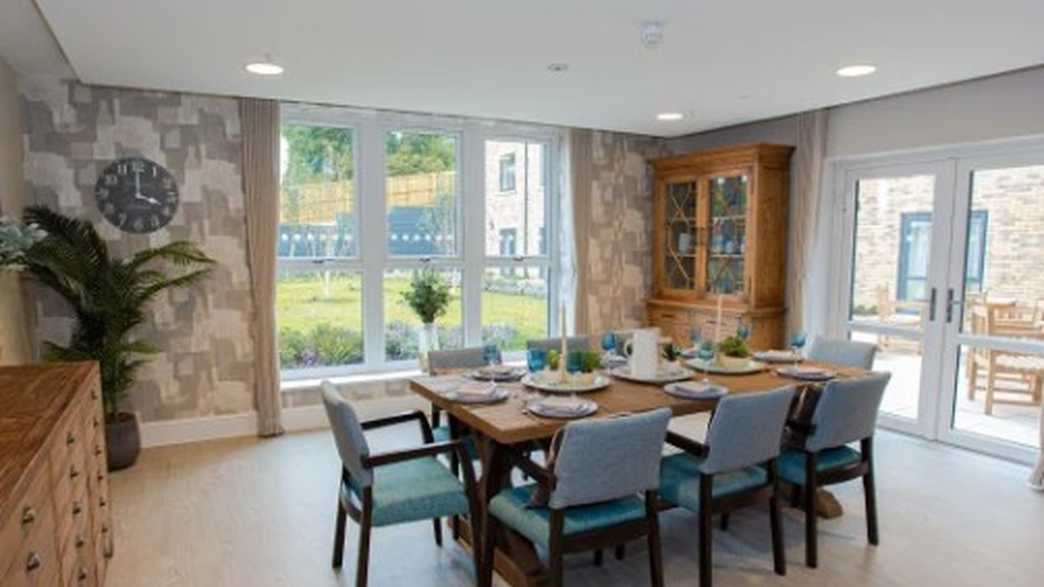 Melwood Grange Care Home Royston meals-carousel - 2