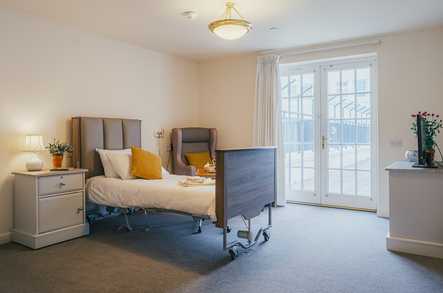 Metchley Manor Care Home Birmingham  - 3