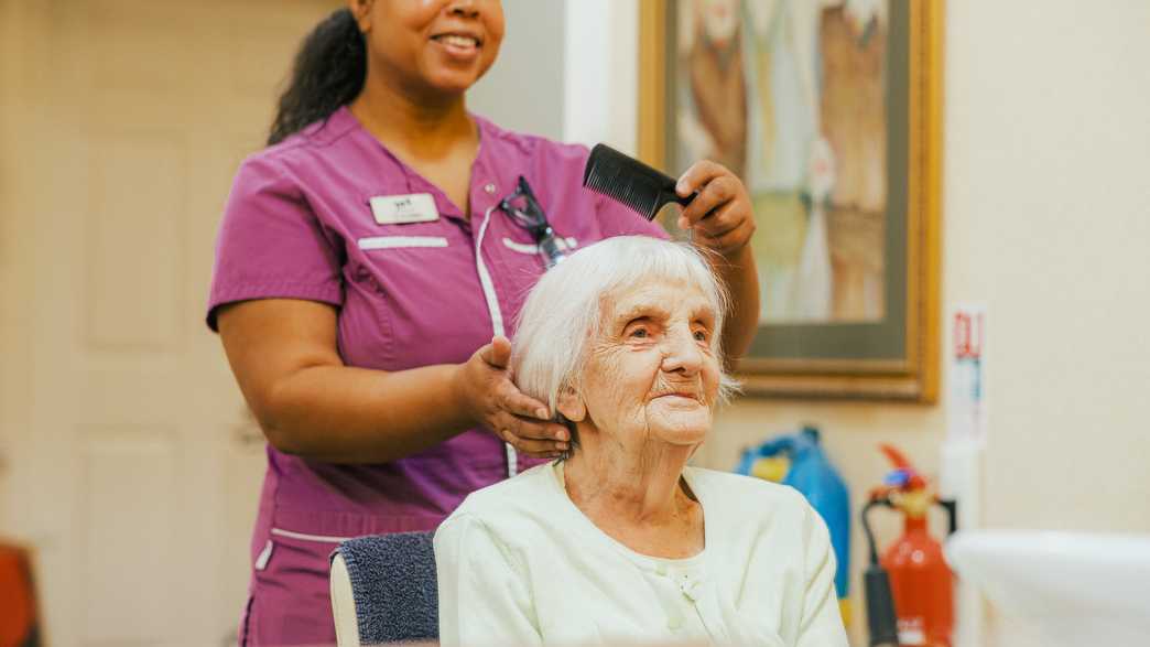 Metchley Manor Care Home Birmingham activities-carousel - 4