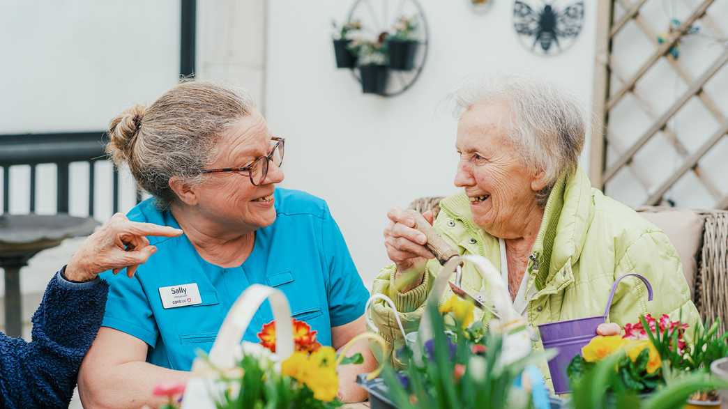 Metchley Manor Care Home Birmingham activities-carousel - 8