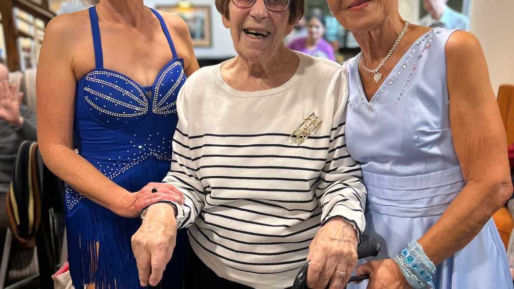 Metchley Manor Care Home Birmingham activities-carousel - 12