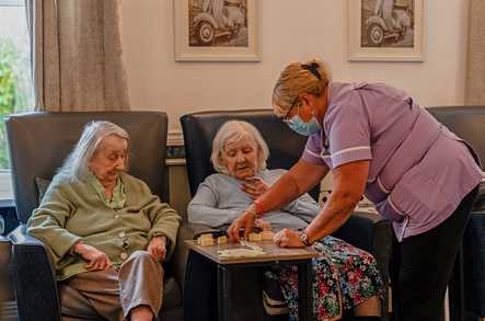 Minchenden Lodge Care Home London  - 4