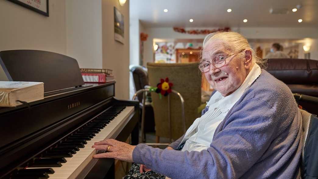 Milward House Care Home Care Home Tunbridge Wells activities-carousel - 2