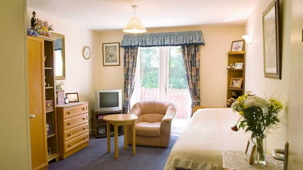 Miranda House Care Home Swindon accommodation-carousel - 1