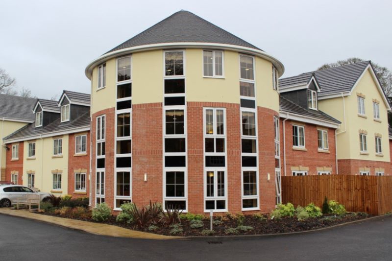 Moat House | Care Home | Hinckley, LE10 2AW