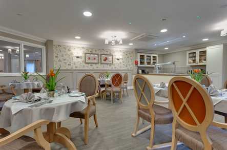 Montfort Manor Care Home Ashford  - 3