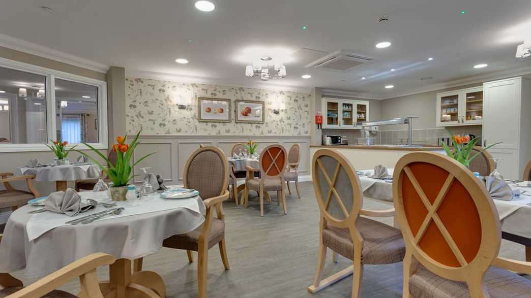 Montfort Manor Care Home Ashford meals-carousel - 1