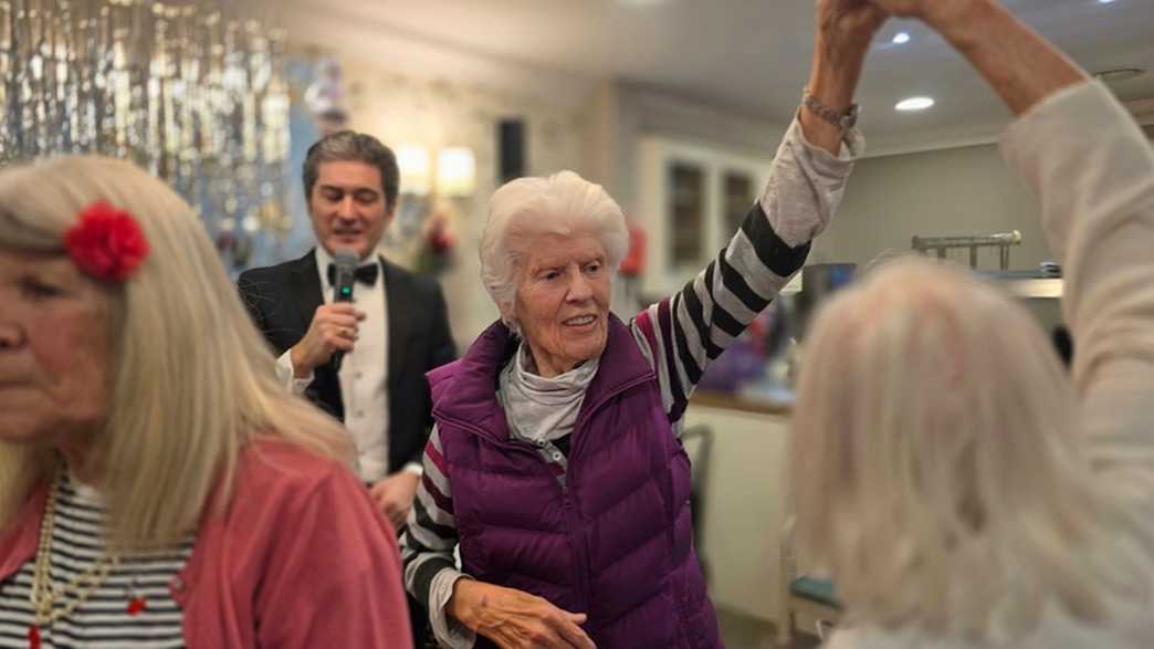 Montfort Manor Care Home Ashford activities-carousel - 7