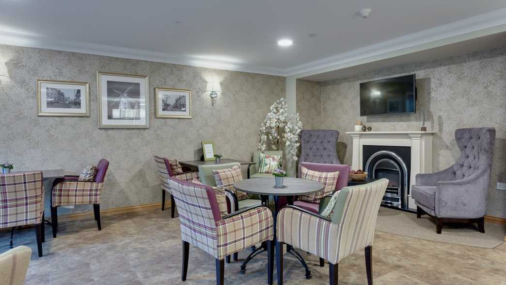Montfort Manor Care Home Ashford buildings-carousel - 5