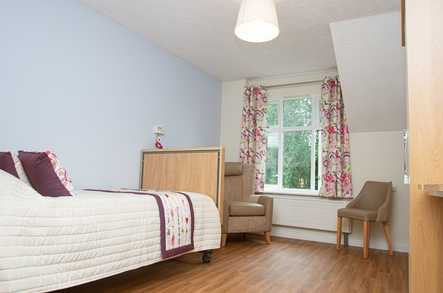 Moor House Residential Care Home Care Home Staines-upon-thames  - 4