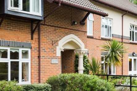 Moor House Residential Care Home Care Home Staines-upon-thames  - 2
