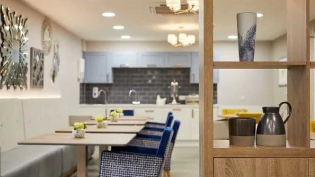 Mossdale Residence Care Home York meals-carousel - 1