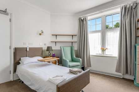 Murdoch House Care Home Wokingham  - 1