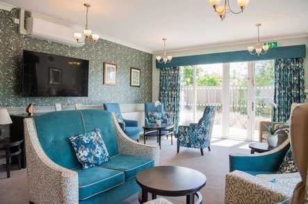 Manor Lodge Care Home Chelmsford  - 3