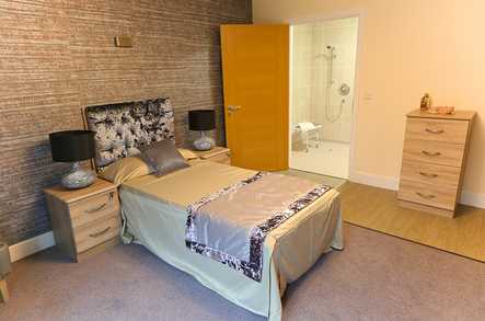 High Meadows Care Home Pinner  - 5