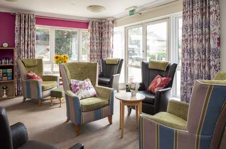 Lent Rise House Care Home Slough  - 2
