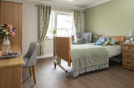 Lent Rise House Care Home Slough  - 4