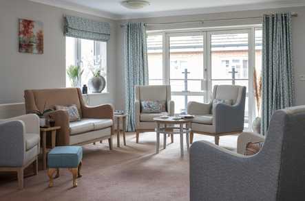 Cherry Garth Care Home Holmer Green  - 2