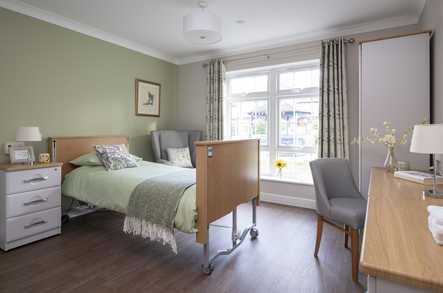 Sir Aubrey Ward House Care Home Marlow  - 4