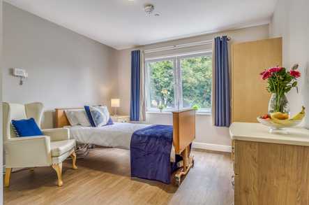 Oak Lodge Care Home Care Home Southampton  - 3