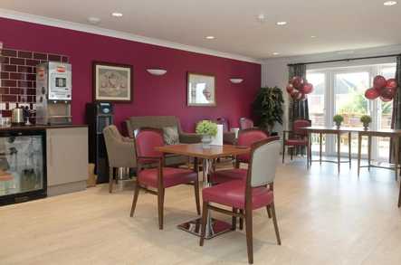 Oak Manor Care Home Shefford  - 3