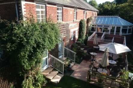 Oak Mount Care Home Care Home Ringwood  - 1