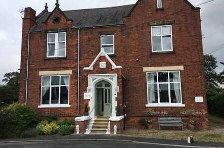 Oak Tree House Residential Care Home Care Home Hull  - 1