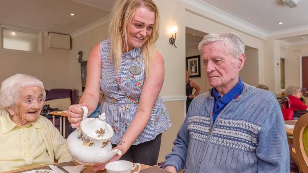 Oakdale Care Home Benfleet meals-carousel - 1