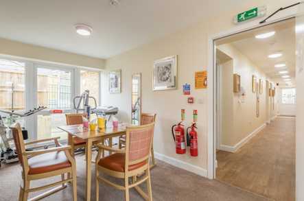 Oakdene Rest Home Care Home Sheerness  - 3