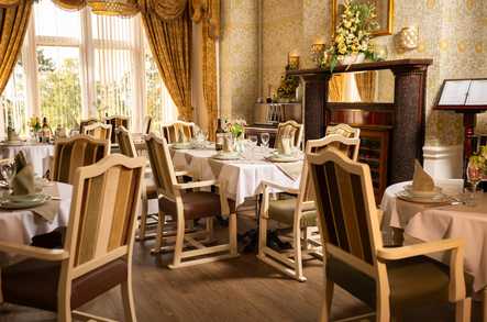 Oaken Holt Nursing and Residential Home Care Home Oxford  - 2