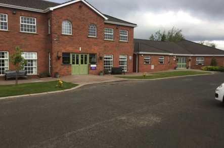 Oakleaves Care Centre Care Home Londonderry  - 1