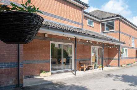 Chatsworth Lodge Care Home Chesterfield  - 1