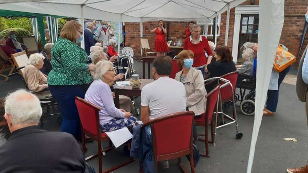 Oriel Care Home Care Home Stourbridge activities-carousel - 4