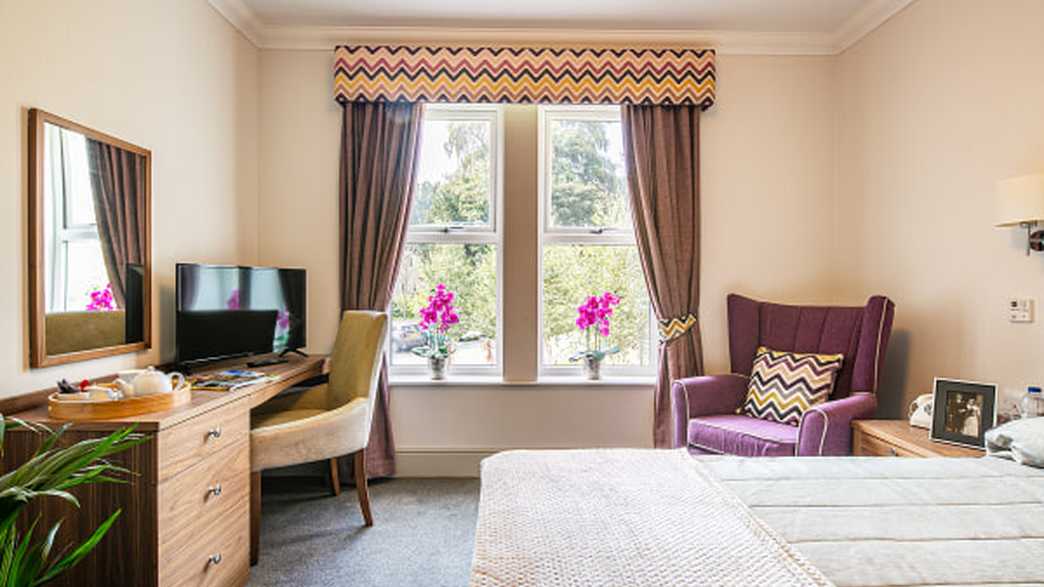 Oulton Manor care home Care Home Leeds accommodation-carousel - 1