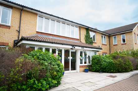 The Summers Care Home West Molesey  - 3