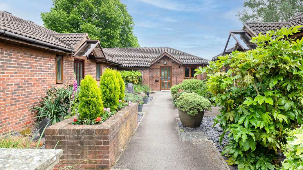 Tiddington Court Retirement Living Stratford Upon Avon wellbeing-carousel - 1